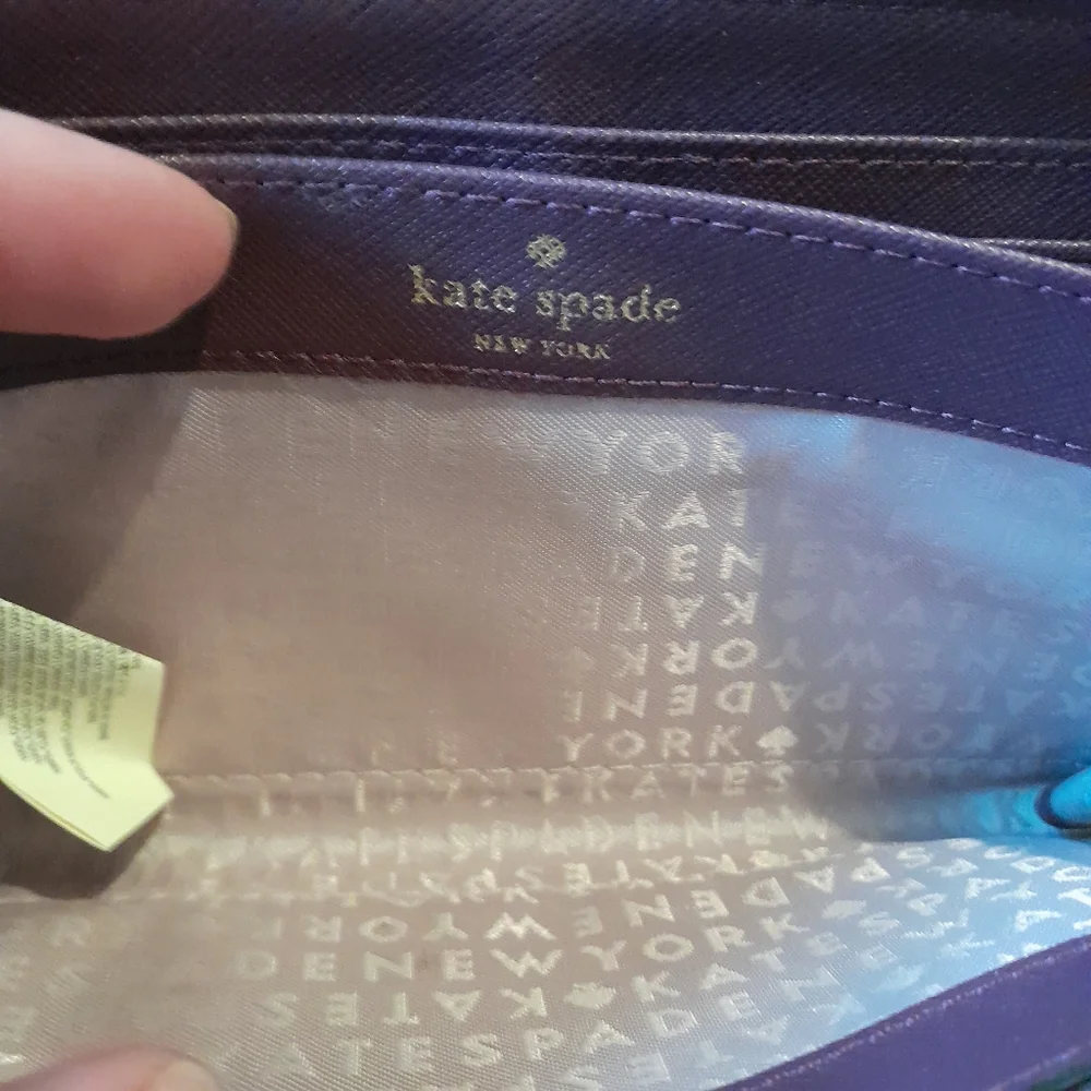 Kate Spade Laurel Way Nada Wallet EUC - Picture 9 of 12